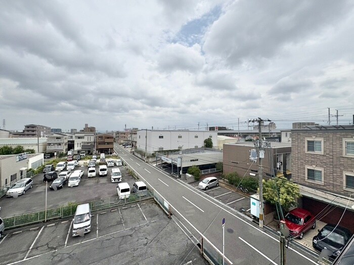 物件内観写真22　(室内からの展望)