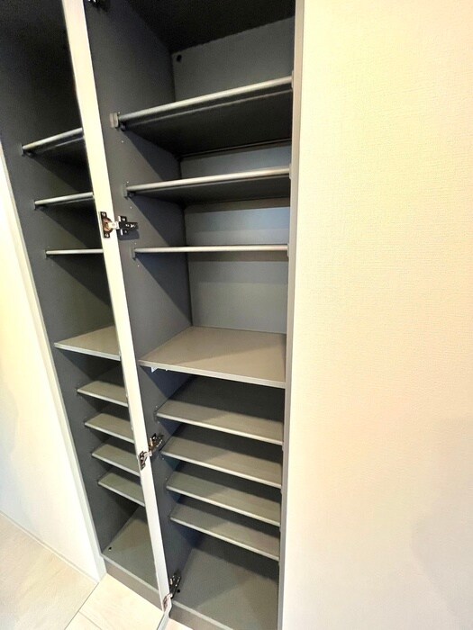 物件内観写真7　(靴箱)