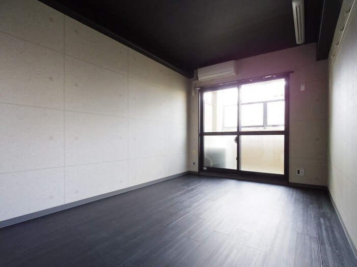 物件内観写真11　(居室)