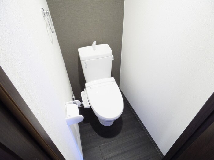 物件内観写真16　(トイレ)