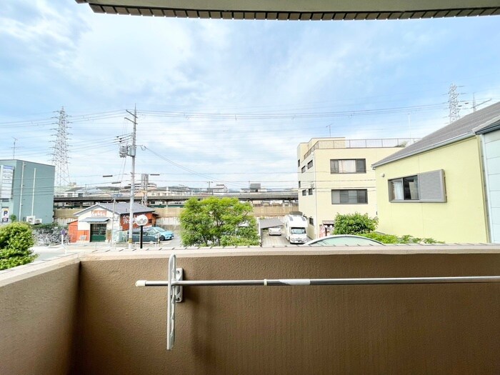 物件内観写真22　(室内からの展望)