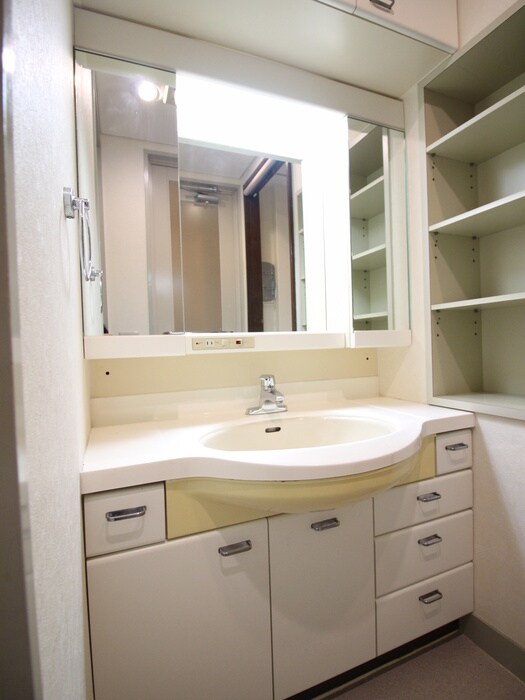 物件内観写真13　(洗面)