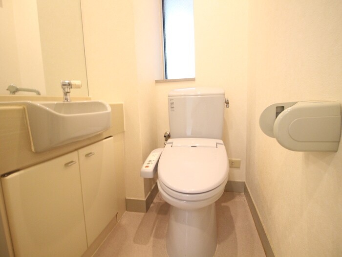 物件内観写真16　(トイレ)