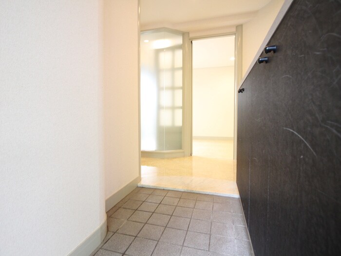 物件内観写真20　(玄関)