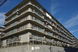 サンハイツ高槻4号館（229）外観写真