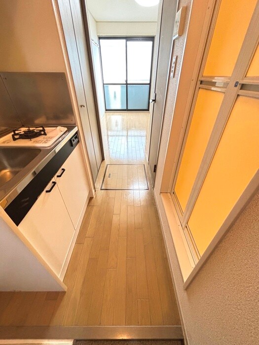 物件内観写真17　(廊下)