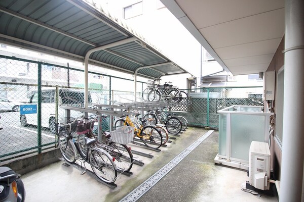駐輪場