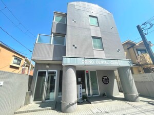 グランエスポワ－ル外観写真