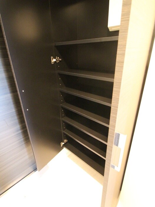 物件内観写真12　(靴箱)