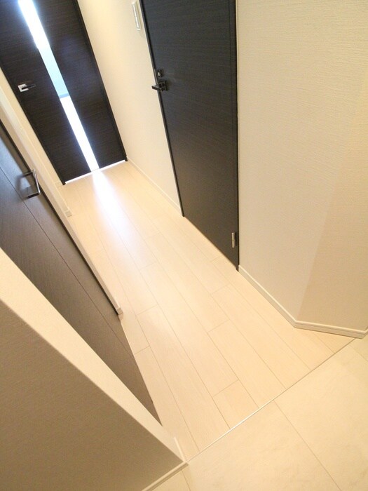 物件内観写真14　(廊下)