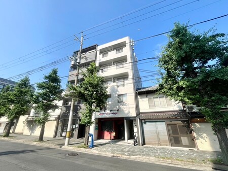 サーシャ西陣外観写真