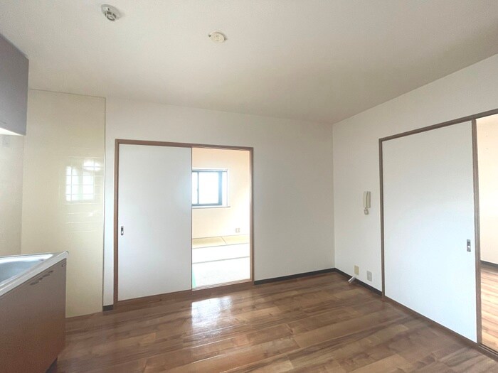 物件内観写真9　(居室)