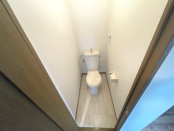 物件内観写真13　(トイレ)