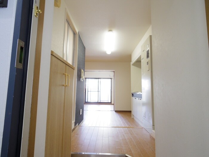 物件内観写真19　(廊下)
