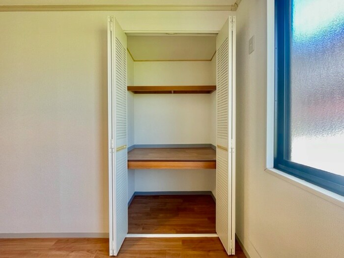 物件内観写真11　(収納)