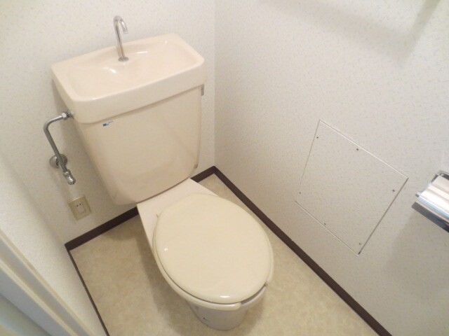 物件内観写真10　(トイレ)