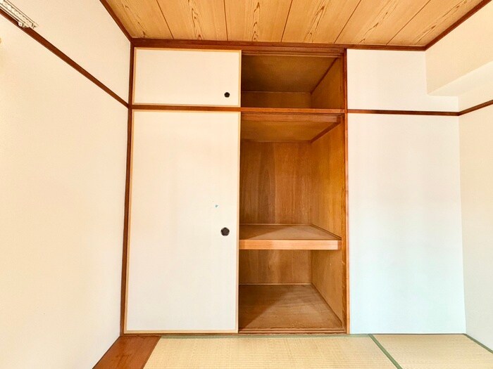 物件内観写真16　(収納)