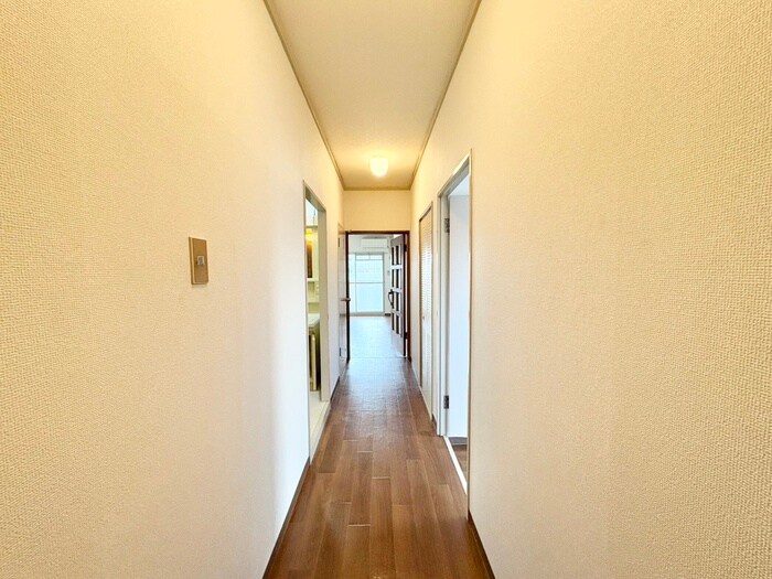 物件内観写真22　(廊下)