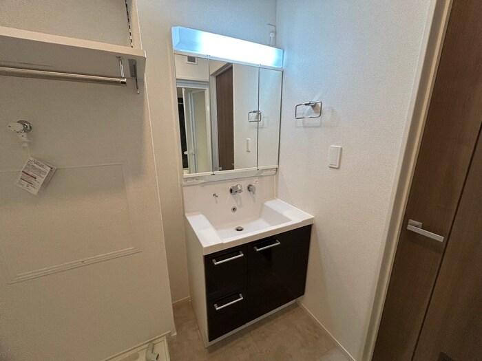 物件内観写真11　(洗面)