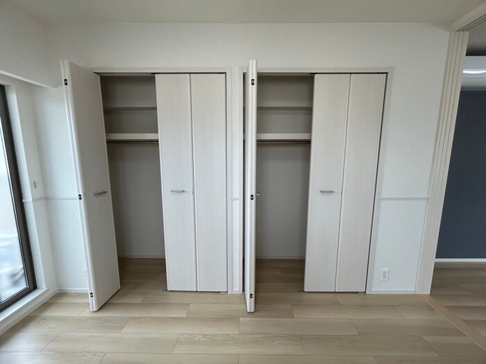 物件内観写真12　(収納)