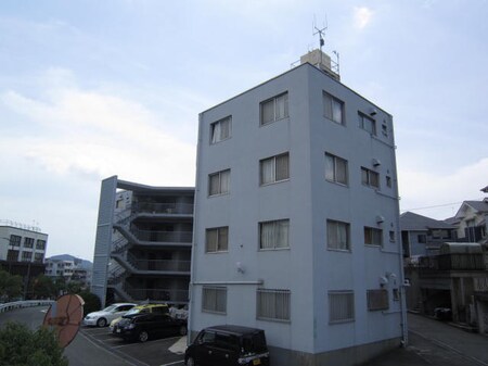 リアライズ白川台外観写真