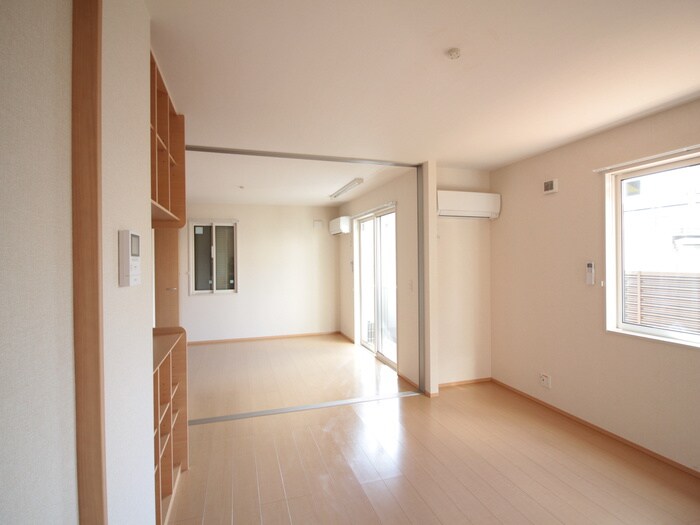 物件内観写真7　(居室)