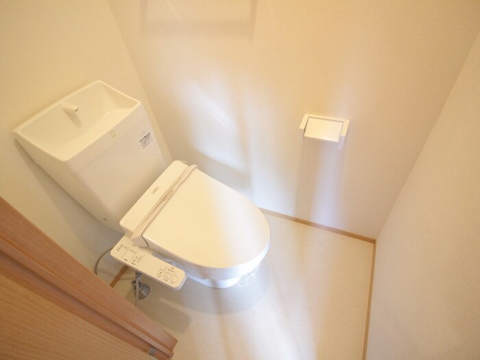 物件内観写真14　(トイレ)