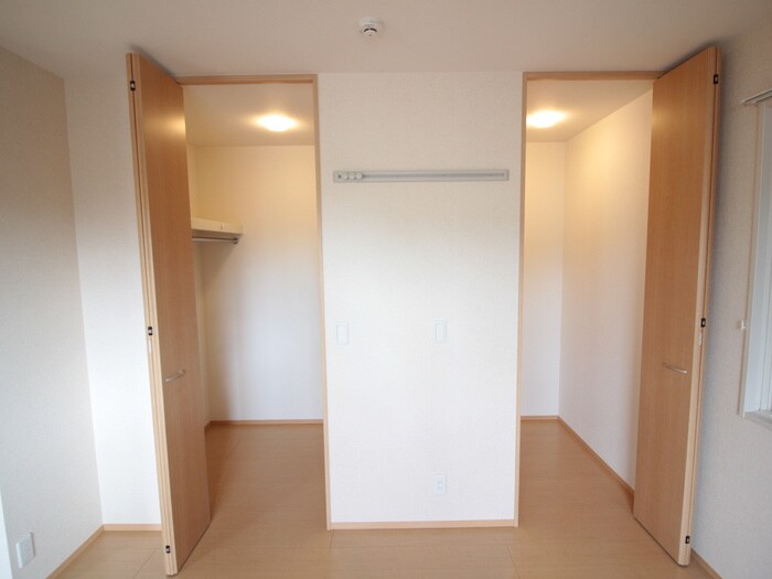 物件内観写真15　(収納)