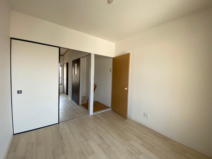 物件内観写真9　(居室)