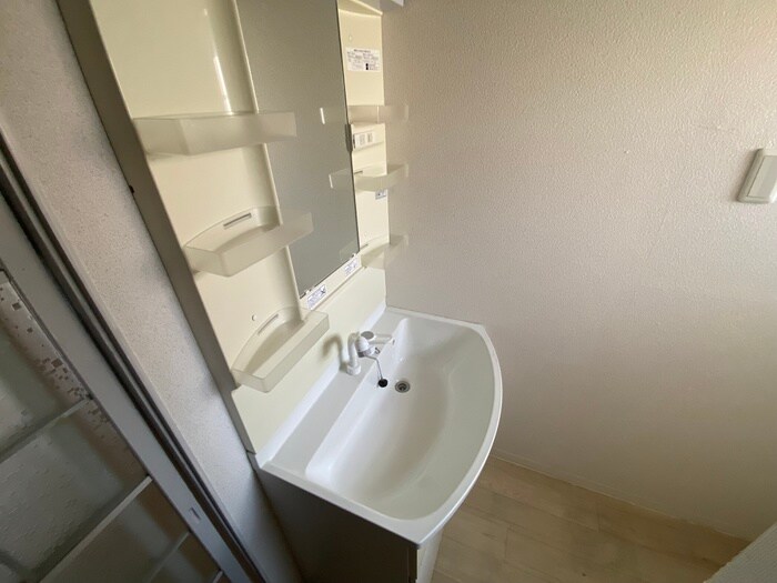 物件内観写真11　(洗面)