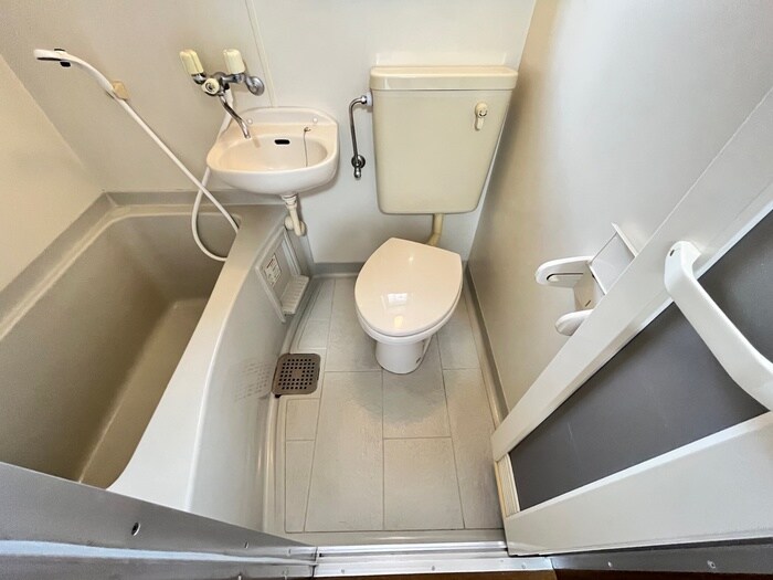 物件内観写真12　(トイレ)