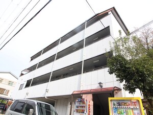 西網マンション　パート３外観写真
