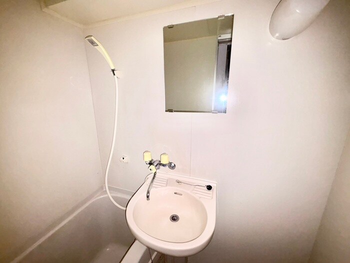 物件内観写真12　(洗面)