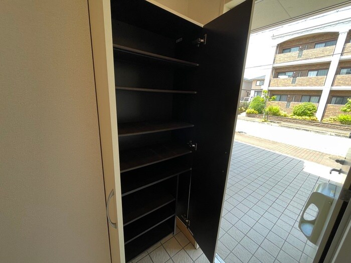 物件内観写真16　(靴箱)