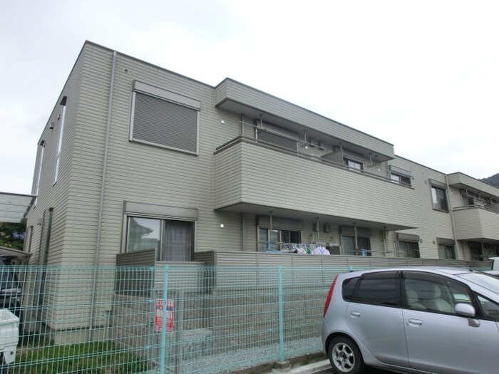 物件外観写真3　(外観写真)