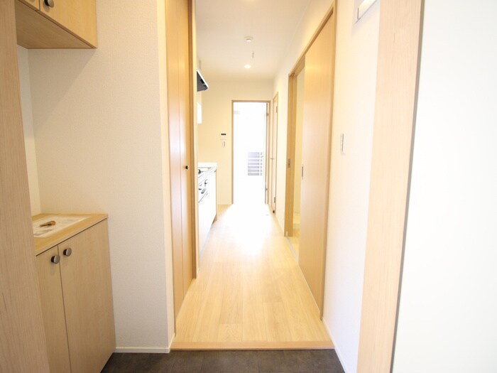 物件内観写真17　(廊下)