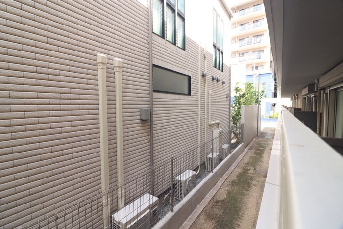 物件内観写真16　(室内からの展望)