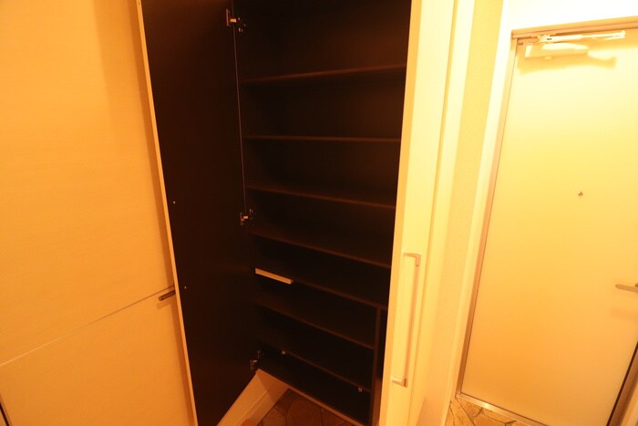 物件内観写真18　(靴箱)