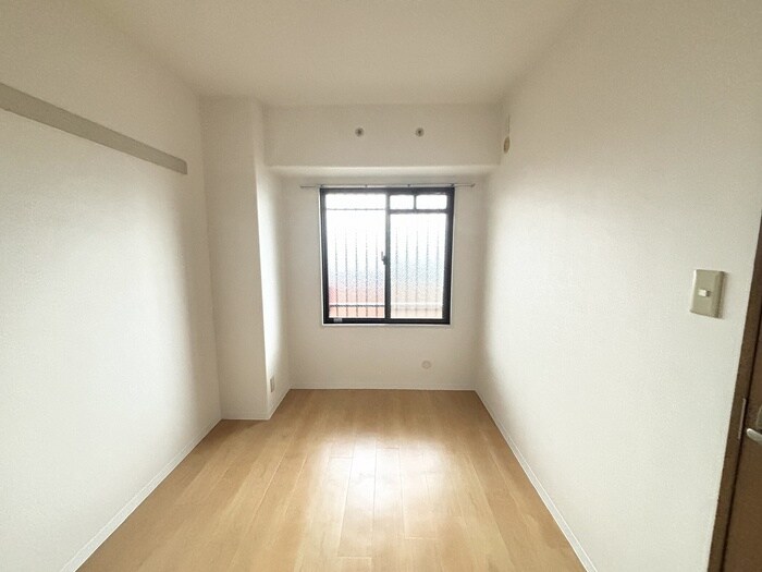 物件内観写真12　(居室)