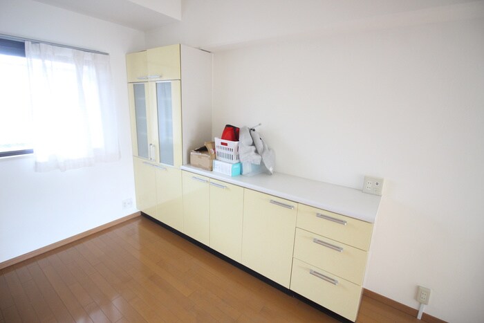 物件内観写真12　(収納)