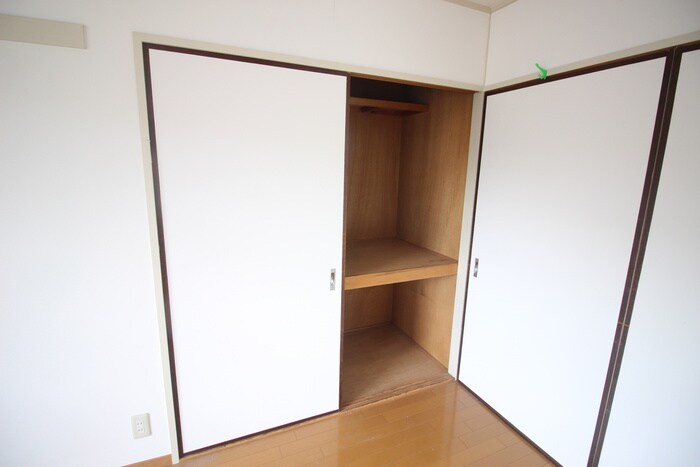 物件内観写真15　(収納)