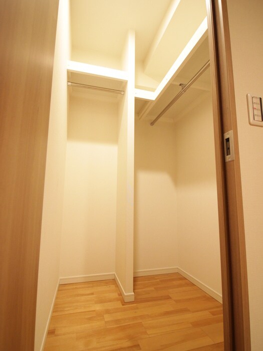 物件内観写真16　(収納)