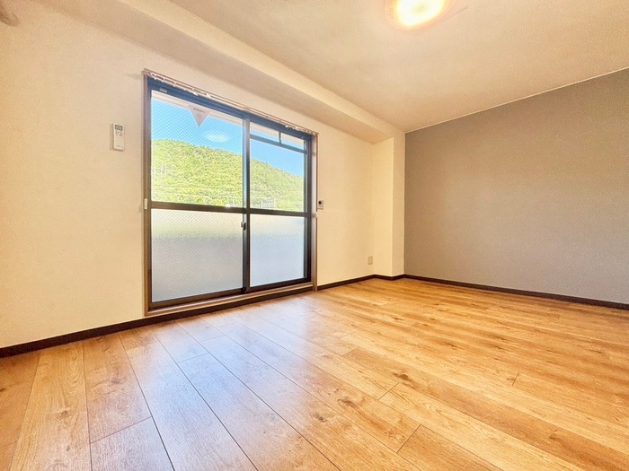 物件内観写真9　(居室)