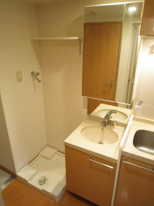 物件内観写真8　(洗面)