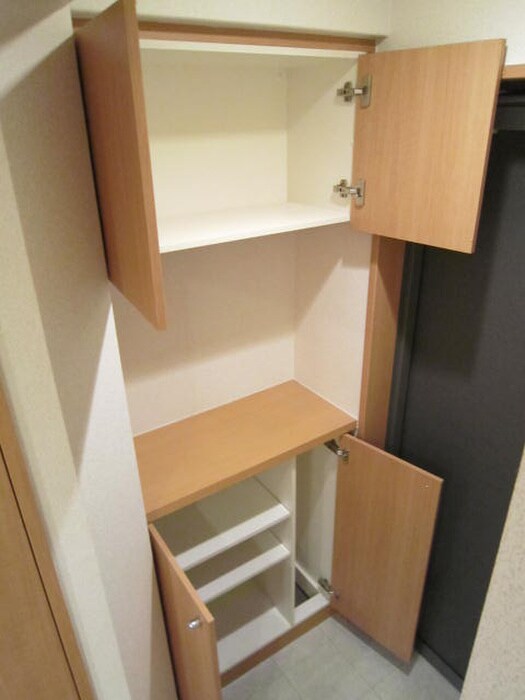物件内観写真18　(靴箱)