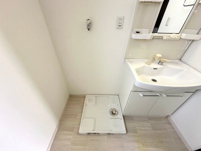 物件内観写真12　(洗濯機置場)