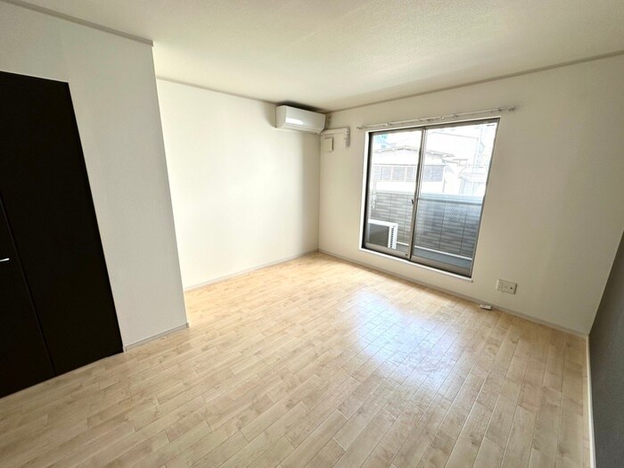 物件内観写真13　(居室)