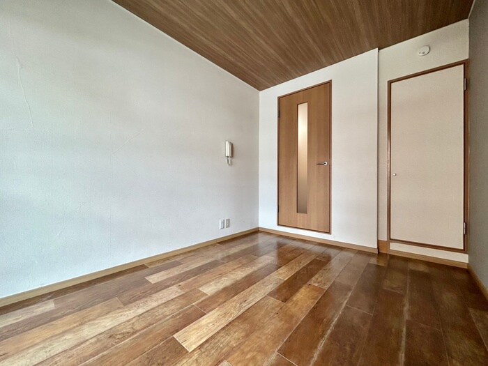 物件内観写真10　(居室)