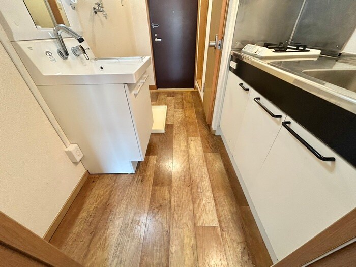 物件内観写真20　(洗濯機置場)