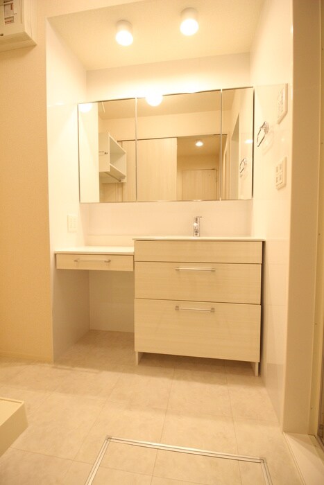 物件内観写真10　(洗面)